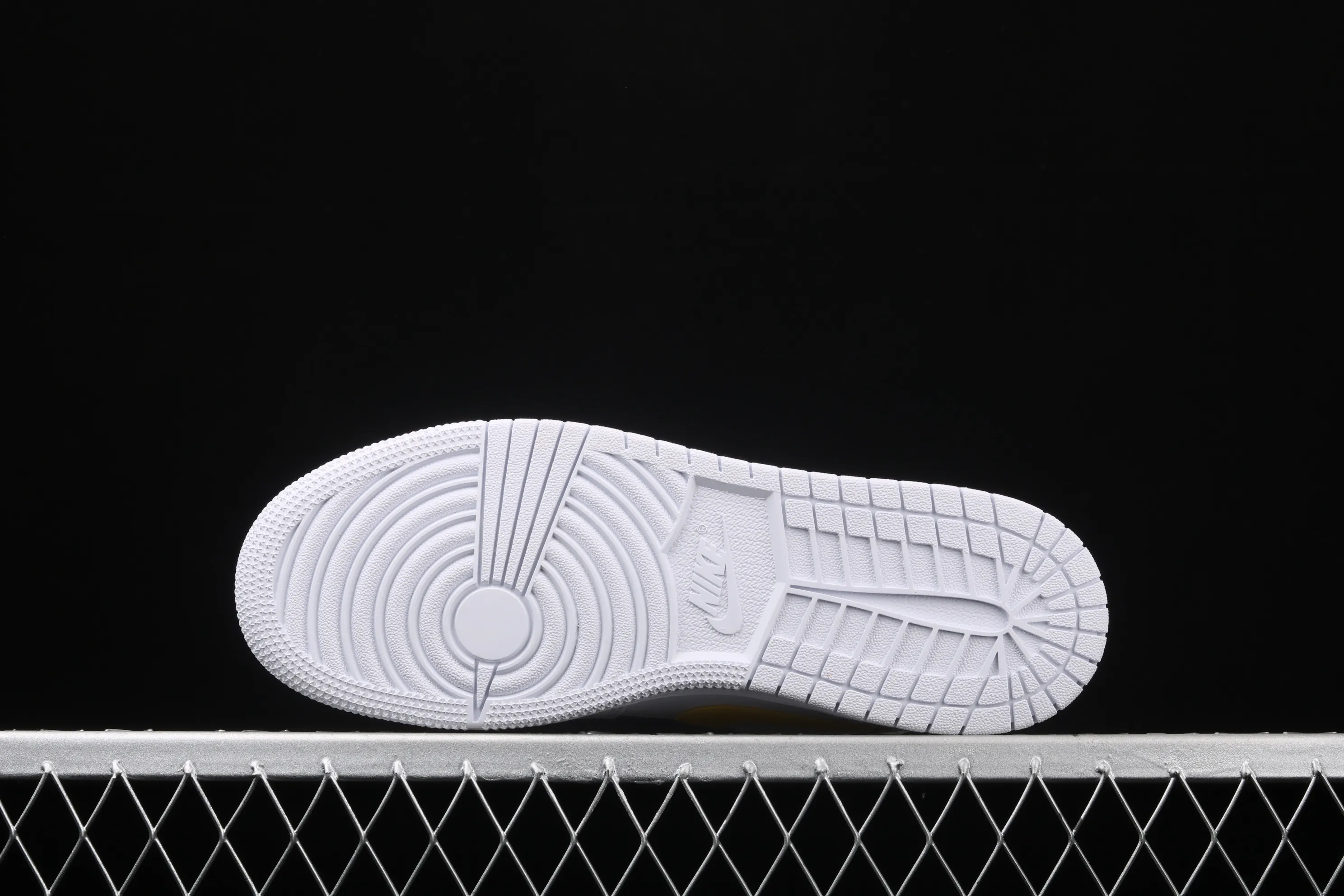 All categories Air Jordan Jordan series basketball shoes Air Jordan 1 Low New version Air Jordan 1 Low "White Multi" AJ1 Joe 1 four-color mandarin duck low-top top-layer leather cultural and leisure sports sneakers CW7035-100